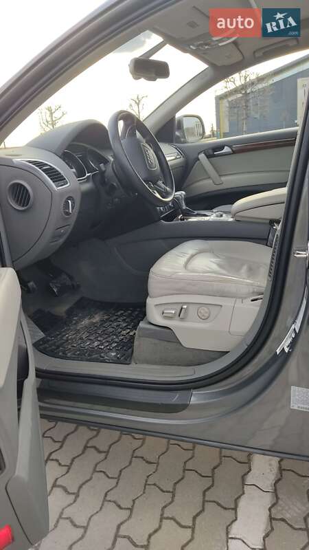 Внедорожник / Кроссовер Audi Q7 2015 в Бродах