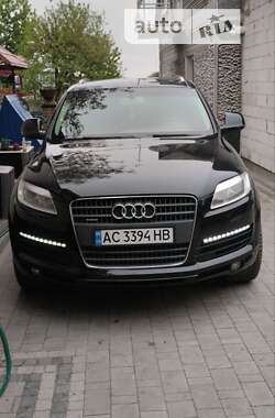 Позашляховик / Кросовер Audi Q7 2006 в Луцьку