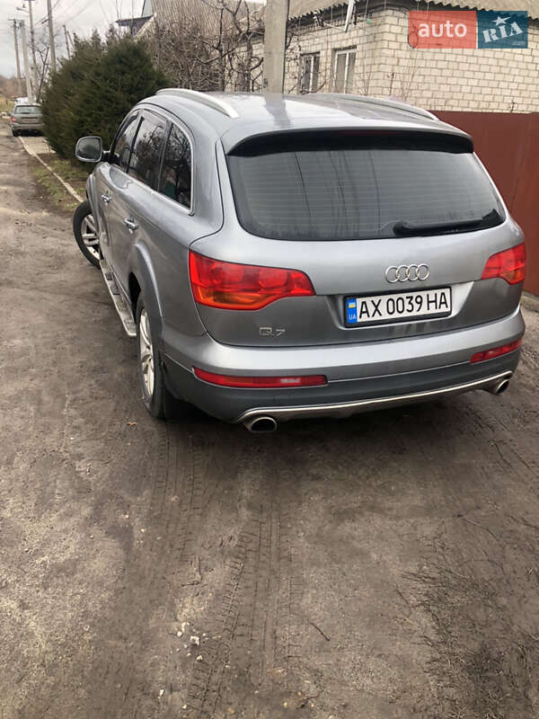 Внедорожник / Кроссовер Audi Q7 2007 в Харькове
