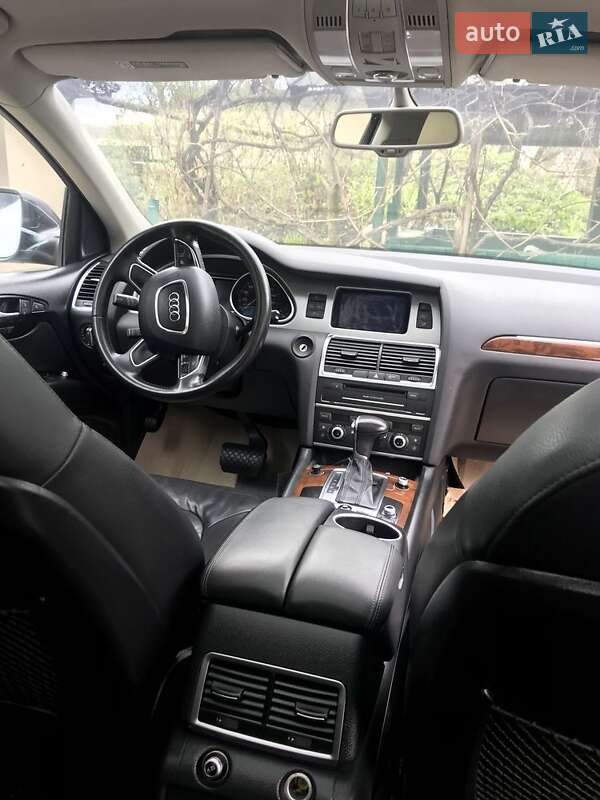 Позашляховик / Кросовер Audi Q7 2012 в Житомирі