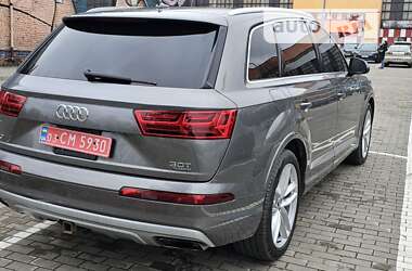 Внедорожник / Кроссовер Audi Q7 2015 в Луцке