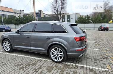 Внедорожник / Кроссовер Audi Q7 2015 в Луцке