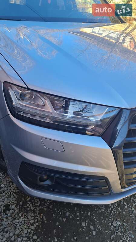Внедорожник / Кроссовер Audi Q7 2018 в Рахове