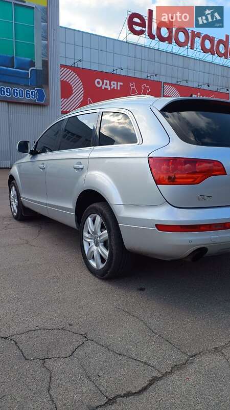 Внедорожник / Кроссовер Audi Q7 2006 в Киеве