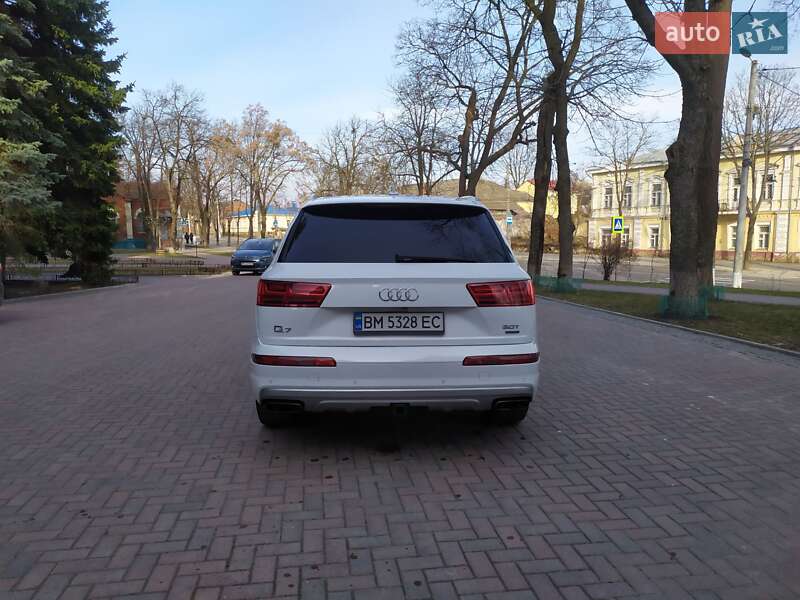 Позашляховик / Кросовер Audi Q7 2017 в Сумах