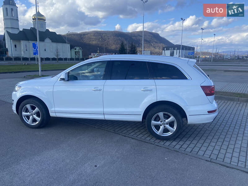 Внедорожник / Кроссовер Audi Q7 2011 в Хусте