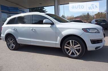 Позашляховик / Кросовер Audi Q7 2013 в Городку