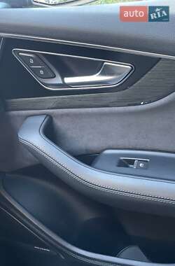 Позашляховик / Кросовер Audi Q7 2017 в 