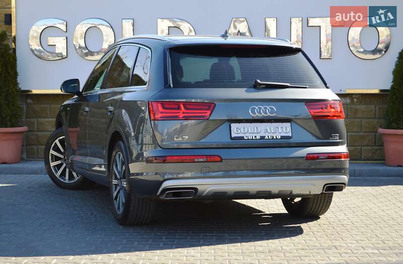 Внедорожник / Кроссовер Audi Q7 2017 в Одессе