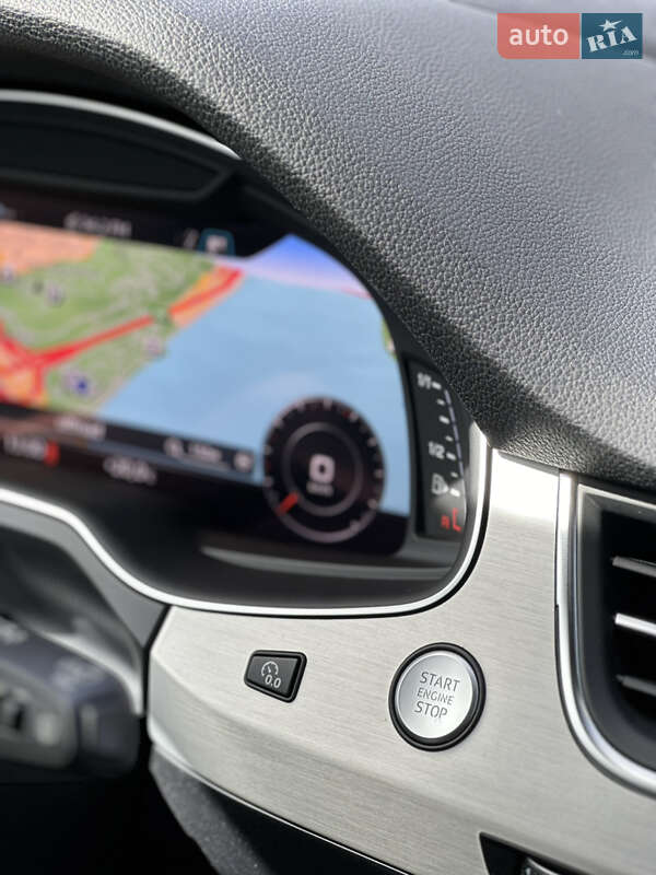 Позашляховик / Кросовер Audi Q7 2019 в Києві