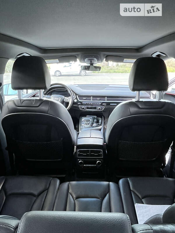 Внедорожник / Кроссовер Audi Q7 2016 в Черновцах