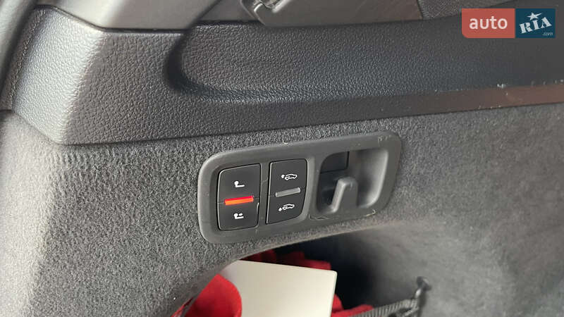 Позашляховик / Кросовер Audi Q7 2017 в Києві