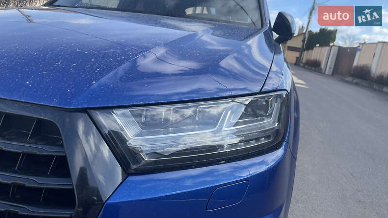 Позашляховик / Кросовер Audi Q7 2017 в Києві
