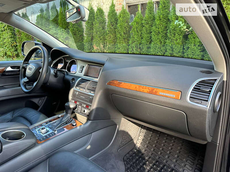 Внедорожник / Кроссовер Audi Q7 2015 в Львове