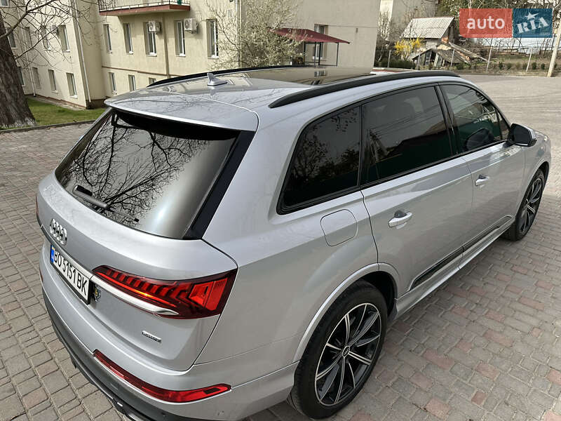 Позашляховик / Кросовер Audi Q7 2020 в Заліщиках
