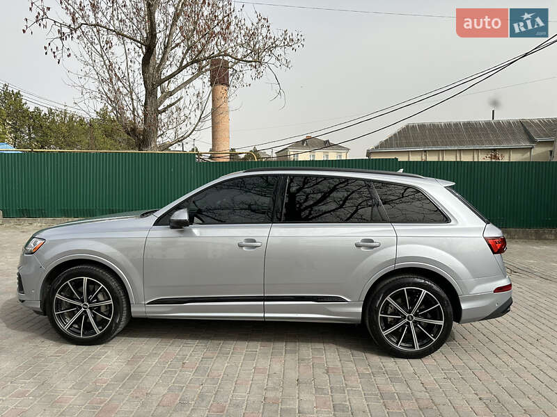 Позашляховик / Кросовер Audi Q7 2020 в Заліщиках