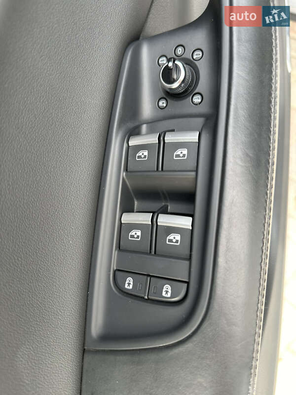 Позашляховик / Кросовер Audi Q7 2020 в Заліщиках