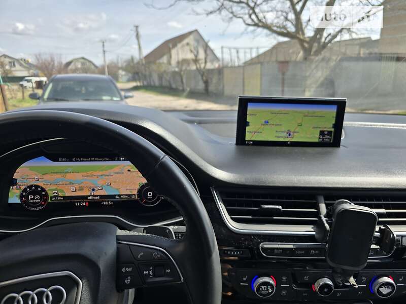 Внедорожник / Кроссовер Audi Q7 2017 в Киеве