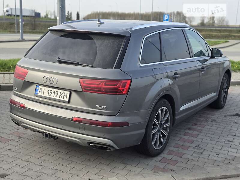 Внедорожник / Кроссовер Audi Q7 2017 в Киеве