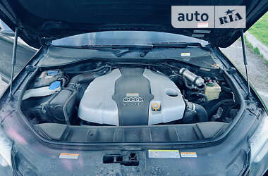 Внедорожник / Кроссовер Audi Q7 2013 в 