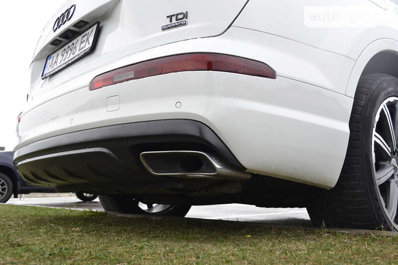 Внедорожник / Кроссовер Audi Q7 2018 в Ровно