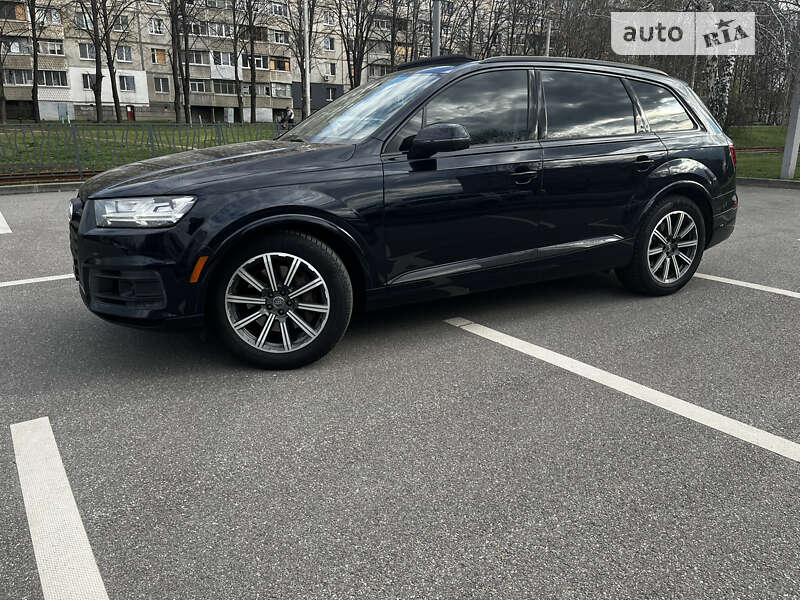 Внедорожник / Кроссовер Audi Q7 2017 в Харькове
