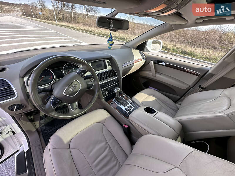 Позашляховик / Кросовер Audi Q7 2011 в Хмельницькому