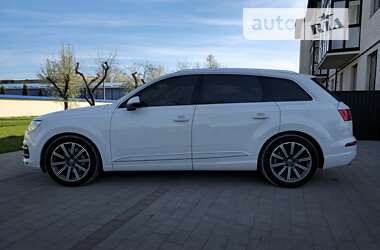 Внедорожник / Кроссовер Audi Q7 2017 в Киеве