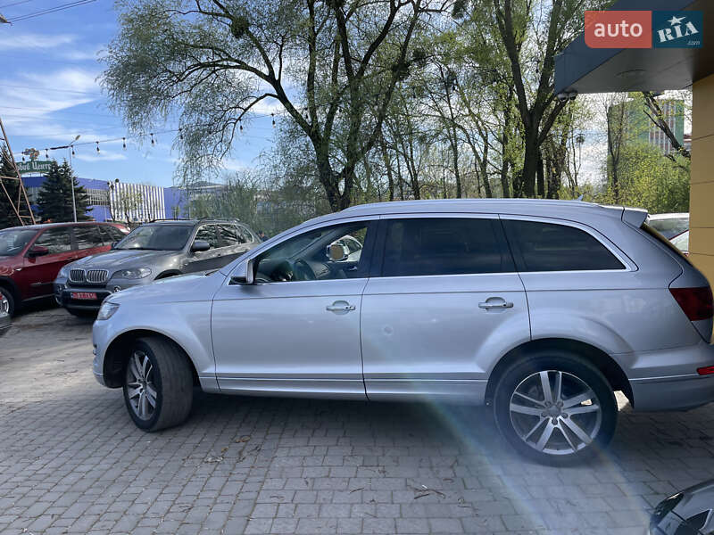 Позашляховик / Кросовер Audi Q7 2012 в Львові