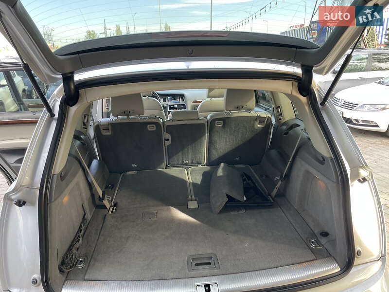 Позашляховик / Кросовер Audi Q7 2012 в Львові