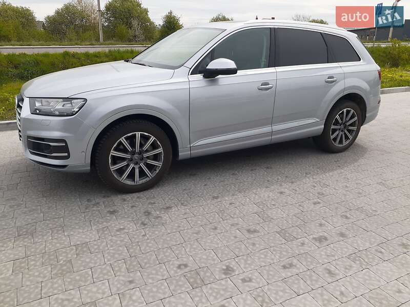Позашляховик / Кросовер Audi Q7 2018 в Львові