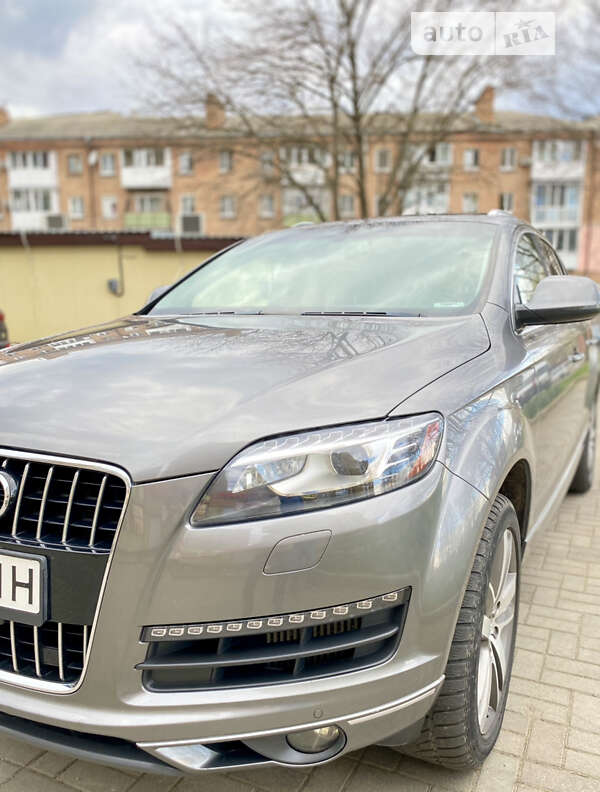 Внедорожник / Кроссовер Audi Q7 2013 в Умани