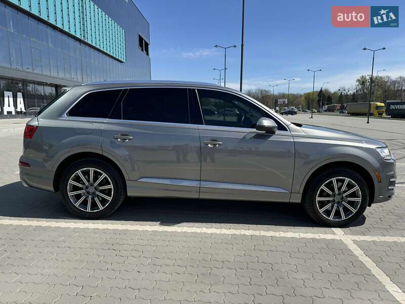 Внедорожник / Кроссовер Audi Q7 2016 в Львове