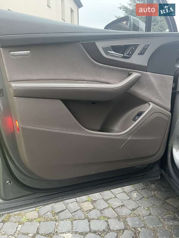 Внедорожник / Кроссовер Audi Q7 2015 в Львове