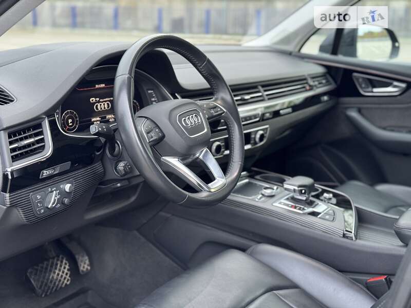 Внедорожник / Кроссовер Audi Q7 2018 в Тернополе