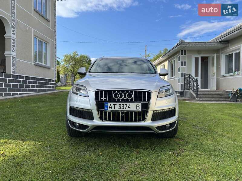 Позашляховик / Кросовер Audi Q7 2013 в Косові