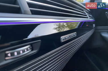Внедорожник / Кроссовер Audi Q7 2016 в 