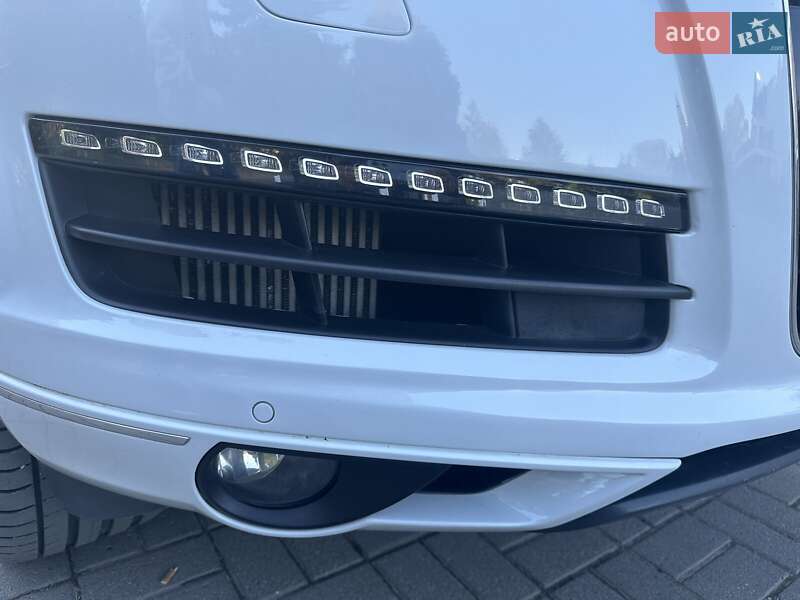 Позашляховик / Кросовер Audi Q7 2012 в Тернополі