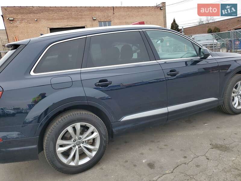 Внедорожник / Кроссовер Audi Q7 2016 в Виннице