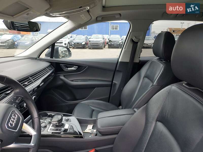Внедорожник / Кроссовер Audi Q7 2016 в Виннице