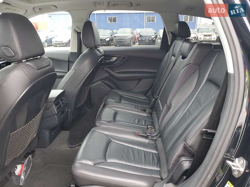Внедорожник / Кроссовер Audi Q7 2016 в Виннице