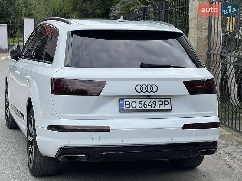 Позашляховик / Кросовер Audi Q7 2017 в Трускавці