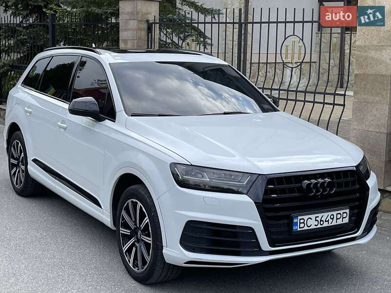 Позашляховик / Кросовер Audi Q7 2017 в Трускавці