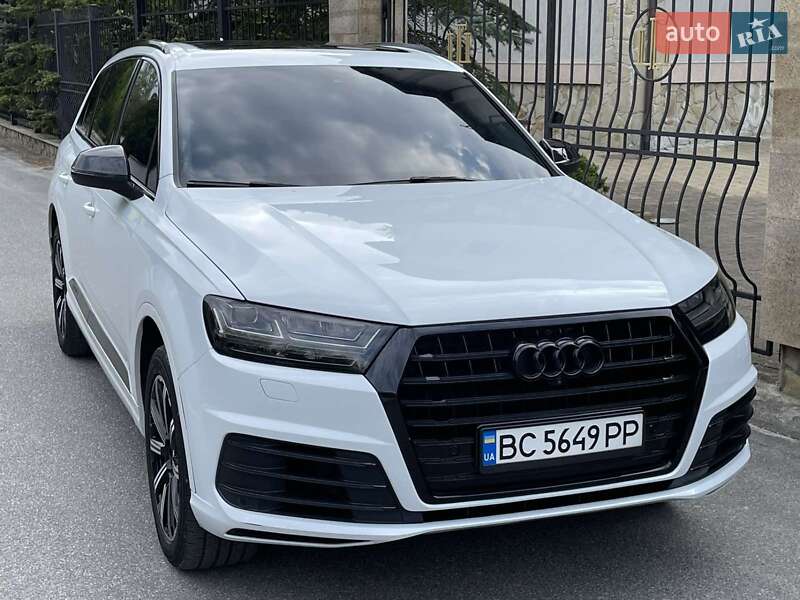 Позашляховик / Кросовер Audi Q7 2017 в Трускавці