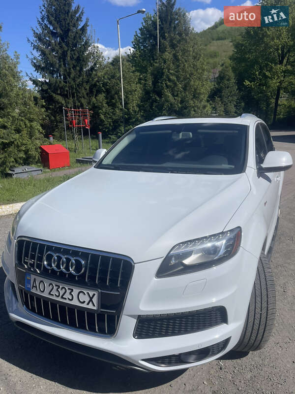 Позашляховик / Кросовер Audi Q7 2013 в Рахові