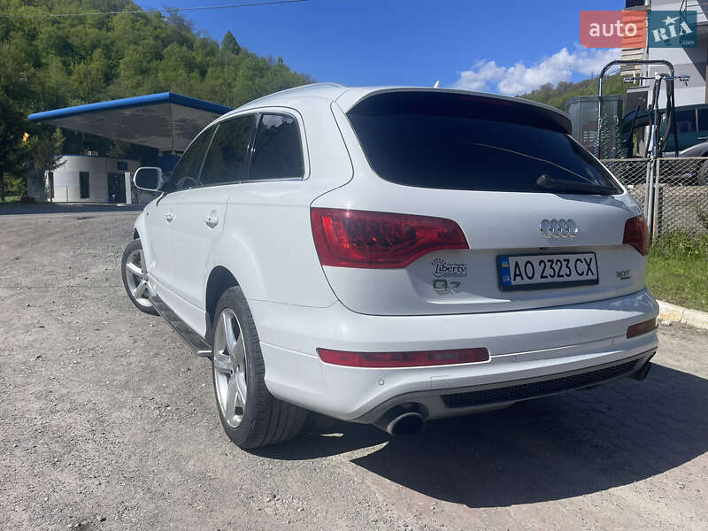 Позашляховик / Кросовер Audi Q7 2013 в Рахові