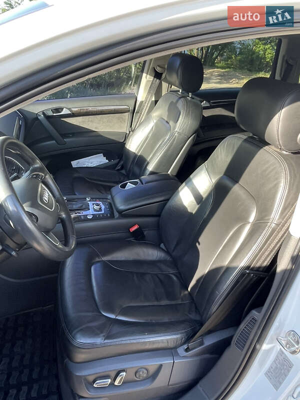 Внедорожник / Кроссовер Audi Q7 2014 в Каменском