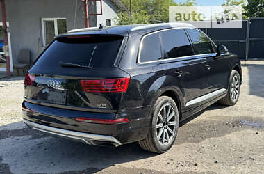 Позашляховик / Кросовер Audi Q7 2017 в Рівному