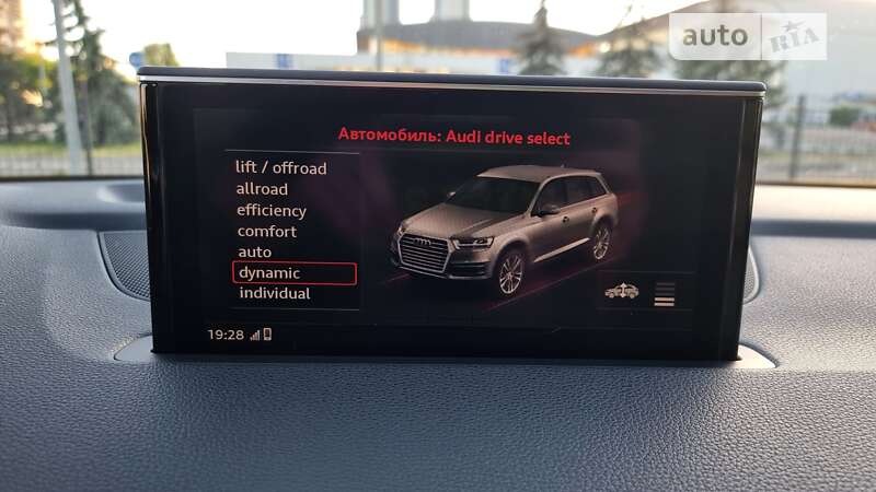 Позашляховик / Кросовер Audi Q7 2016 в Києві