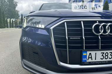 Позашляховик / Кросовер Audi Q7 2020 в Києві